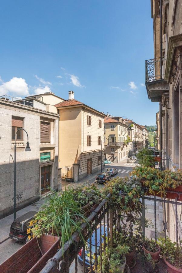 Mole Antonelliana Lovely Loft Turin Bagian luar foto